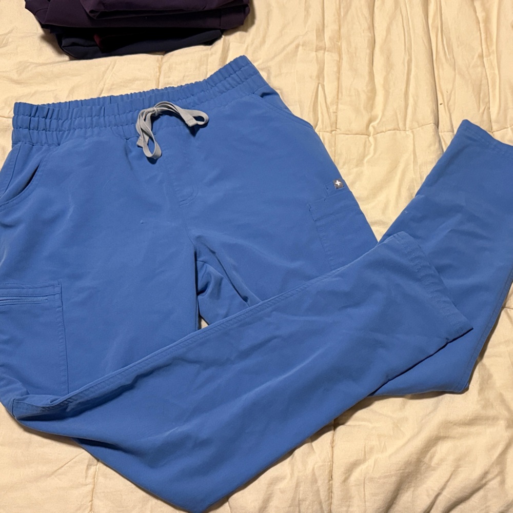 Women’s figs scrub  Pants